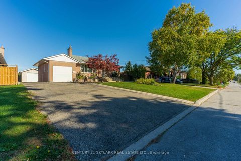 Photo 1 at 24 Aura Lea Boulevard, Pelmo Park W5, Toronto