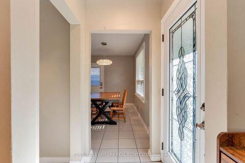 Photo 5 at 24 Aura Lea Boulevard, Pelmo Park W5, Toronto