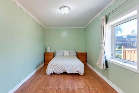 Photo 11 at 24 Aura Lea Boulevard, Pelmo Park W5, Toronto