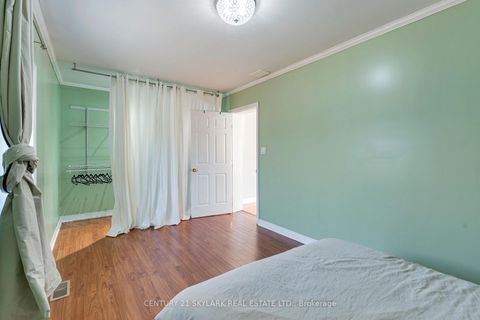 Photo 12 at 24 Aura Lea Boulevard, Pelmo Park W5, Toronto