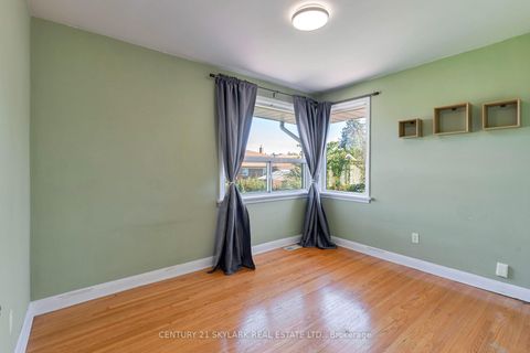 Photo 17 at 24 Aura Lea Boulevard, Pelmo Park W5, Toronto