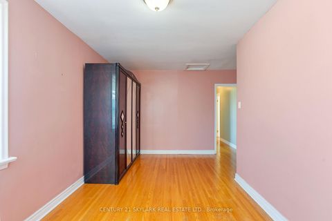 Photo 22 at 24 Aura Lea Boulevard, Pelmo Park W5, Toronto