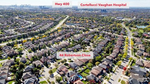 Photo 43 at 44 Robertson Close, Maple, Vaughan