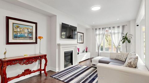 Photo 4 at 327 Mactier Drive, Kleinburg, Vaughan