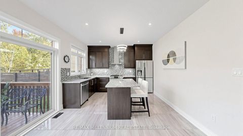 Photo 10 at 327 Mactier Drive, Kleinburg, Vaughan
