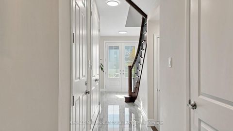 Photo 19 at 327 Mactier Drive, Kleinburg, Vaughan