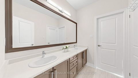 Photo 35 at 327 Mactier Drive, Kleinburg, Vaughan