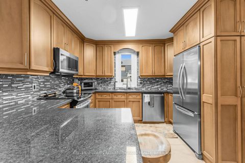 Photo 10 at 12 Railway Street, Maple, Vaughan