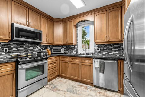 Photo 11 at 12 Railway Street, Maple, Vaughan