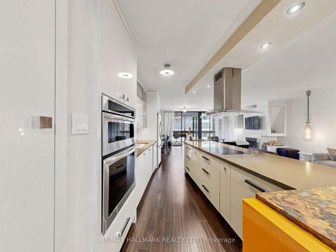 Photo 18 at 1405 - 15 Mcmurrich Street, Annex, Toronto