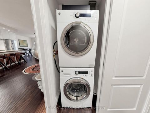 Photo 36 at 1405 - 15 Mcmurrich Street, Annex, Toronto