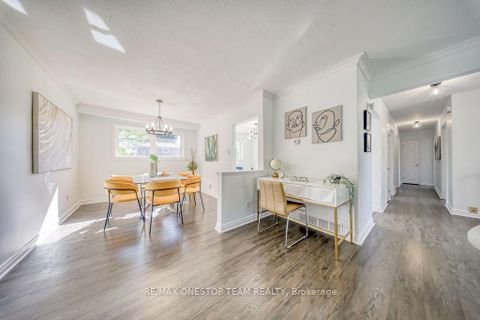 Photo 11 at 73 Houston Crescent, Don Valley Village, Toronto