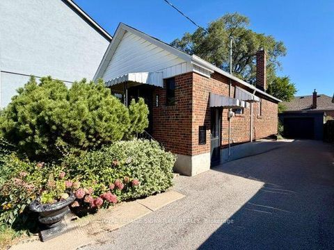 Photo 0 at 293 Glebemount Avenue, East York, Toronto