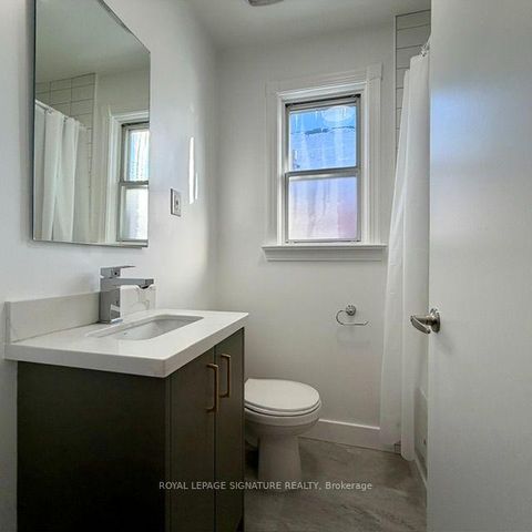 Photo 12 at 293 Glebemount Avenue, East York, Toronto
