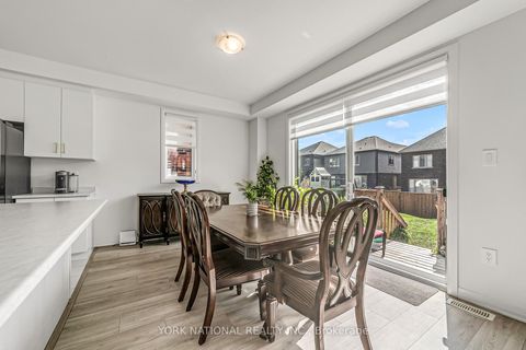 Photo 14 at 32 Copperhill Heights E, Rural Barrie Southeast, Barrie
