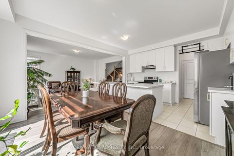 Photo 15 at 32 Copperhill Heights E, Rural Barrie Southeast, Barrie
