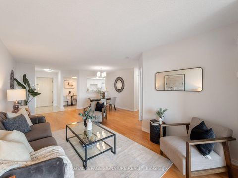 Photo 10 at 612 - 20 Guildwood Parkway, Guildwood, Toronto