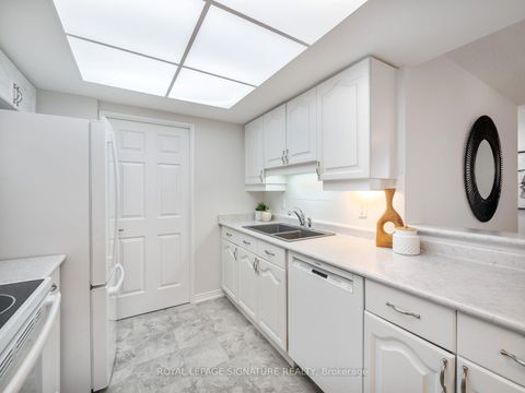 Photo 15 at 612 - 20 Guildwood Parkway, Guildwood, Toronto