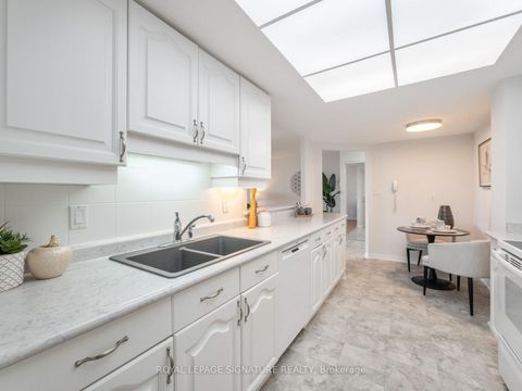 Photo 16 at 612 - 20 Guildwood Parkway, Guildwood, Toronto