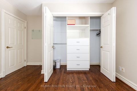 Photo 32 at 25 Clarkhill Street, Newtonbrook West, Toronto