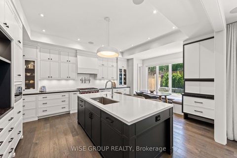 Photo 10 at 50 Sheldrake Boulevard, Mount Pleasant East, Toronto