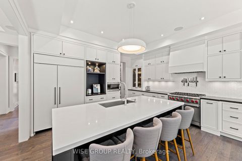 Photo 12 at 50 Sheldrake Boulevard, Mount Pleasant East, Toronto