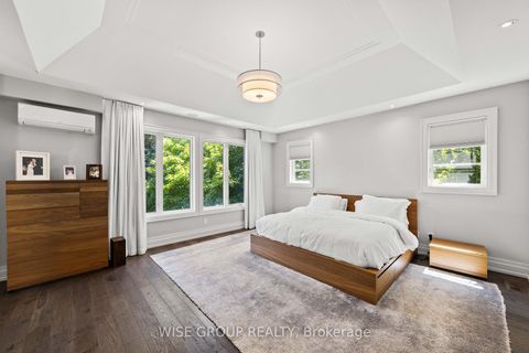 Photo 19 at 50 Sheldrake Boulevard, Mount Pleasant East, Toronto