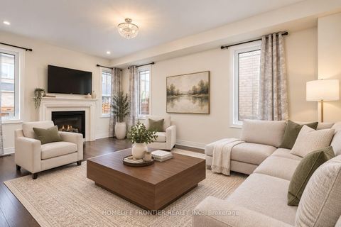 Photo 5 at 135 Ross Vennare Crescent, Kleinburg, Vaughan