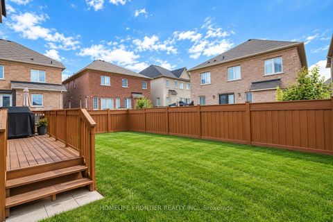 Photo 17 at 135 Ross Vennare Crescent, Kleinburg, Vaughan
