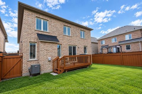 Photo 18 at 135 Ross Vennare Crescent, Kleinburg, Vaughan