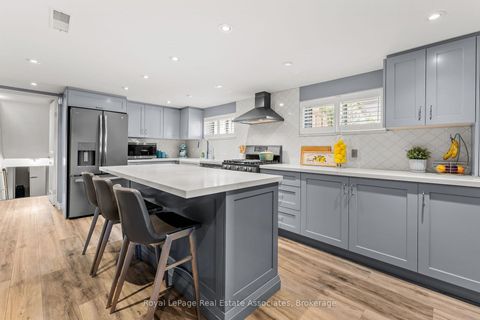 Photo 3 at 20 Honeywood Road, Jane Heights, Toronto