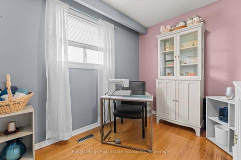 Photo 11 at 20 Honeywood Road, Jane Heights, Toronto