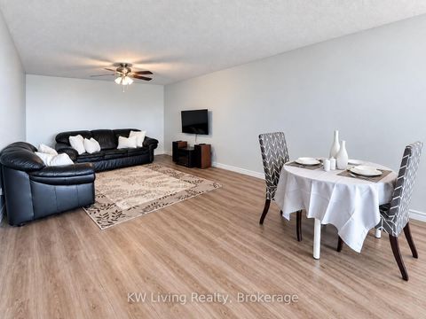 Photo 3 at 818 - 175 Bamburgh Circle, Steeles, Toronto