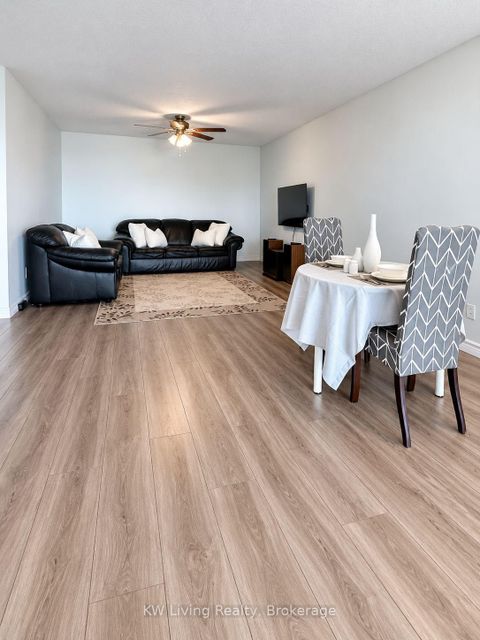 Photo 6 at 818 - 175 Bamburgh Circle, Steeles, Toronto