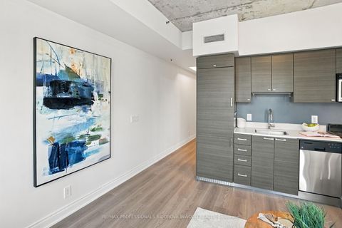 Photo 8 at 215 - 707 Dovercourt Road, Little Italy, Toronto