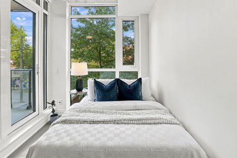 Photo 16 at 215 - 707 Dovercourt Road, Little Italy, Toronto