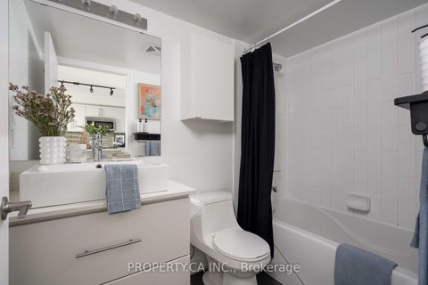 Photo 15 at 413 - 1171 Queen Street W, Little Portugal, Toronto