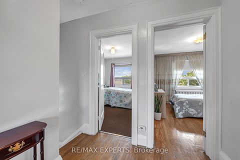 Photo 15 at 406 Lauder Avenue, Oakwood Village, Toronto