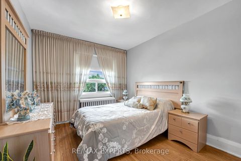 Photo 20 at 406 Lauder Avenue, Oakwood Village, Toronto