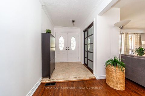 Photo 2 at 66 Decarie Circle, West Deane, Toronto