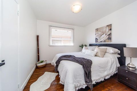 Photo 16 at 66 Decarie Circle, West Deane, Toronto