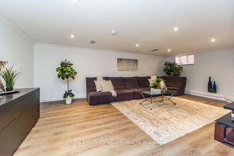 Photo 22 at 66 Decarie Circle, West Deane, Toronto