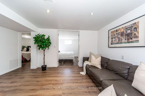 Photo 24 at 66 Decarie Circle, West Deane, Toronto
