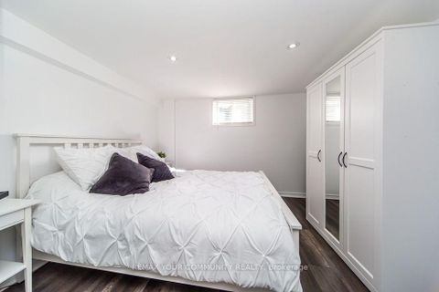 Photo 25 at 66 Decarie Circle, West Deane, Toronto