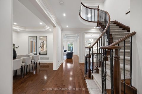 Photo 2 at 132 York Mills Road, Windfields, Toronto