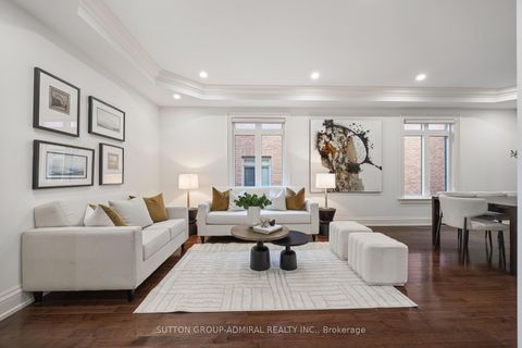 Photo 4 at 132 York Mills Road, Windfields, Toronto