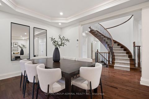 Photo 7 at 132 York Mills Road, Windfields, Toronto