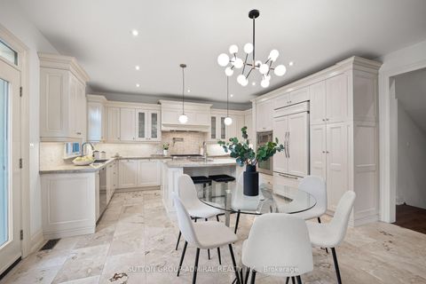 Photo 8 at 132 York Mills Road, Windfields, Toronto
