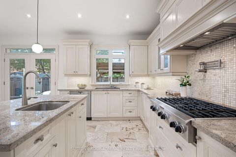 Photo 10 at 132 York Mills Road, Windfields, Toronto