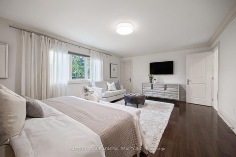 Photo 23 at 132 York Mills Road, Windfields, Toronto